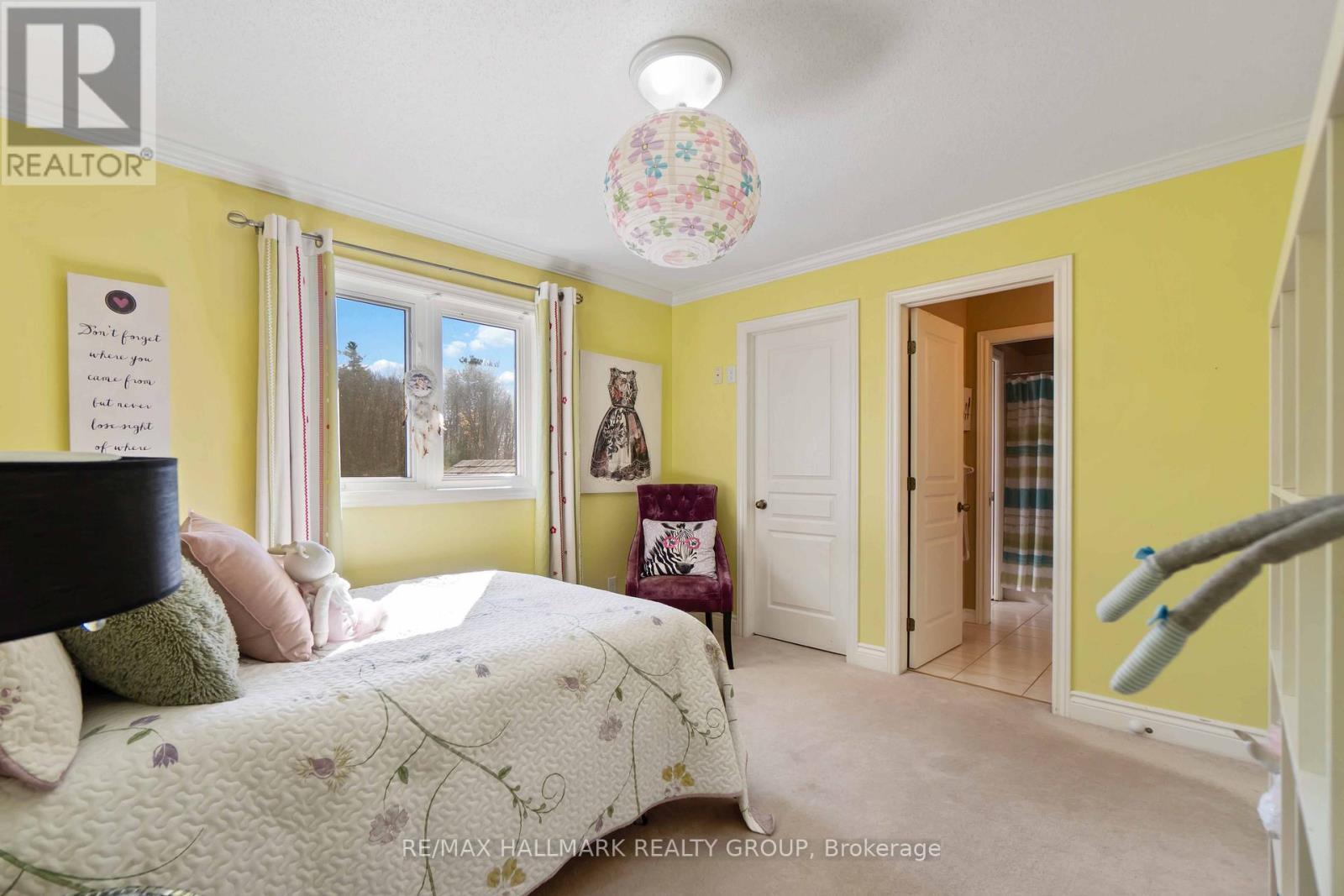 137 Goodman Drive, Ottawa, ON - Indoor Photo Showing Bedroom