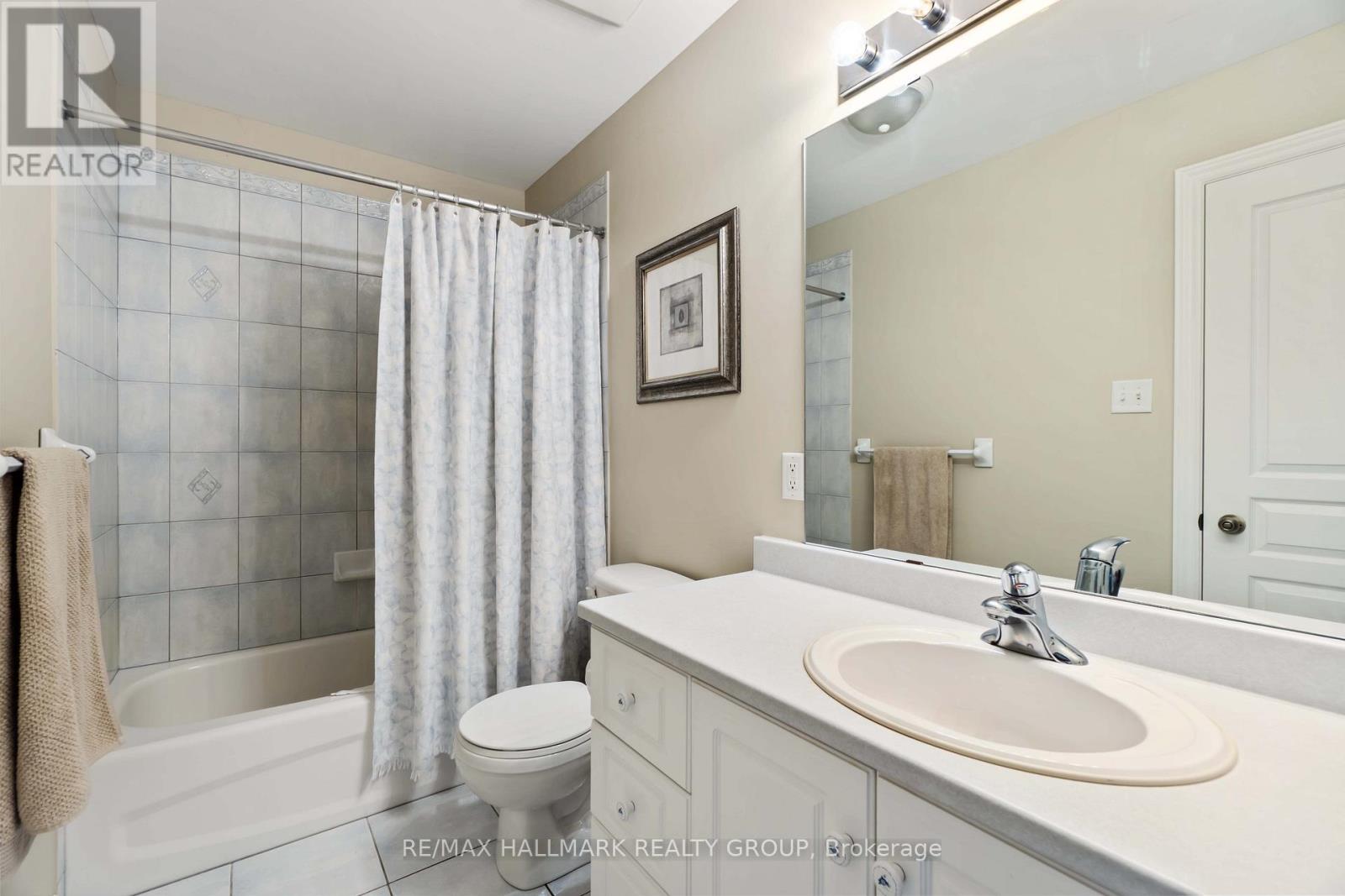 137 Goodman Drive, Ottawa, ON - Indoor Photo Showing Bathroom