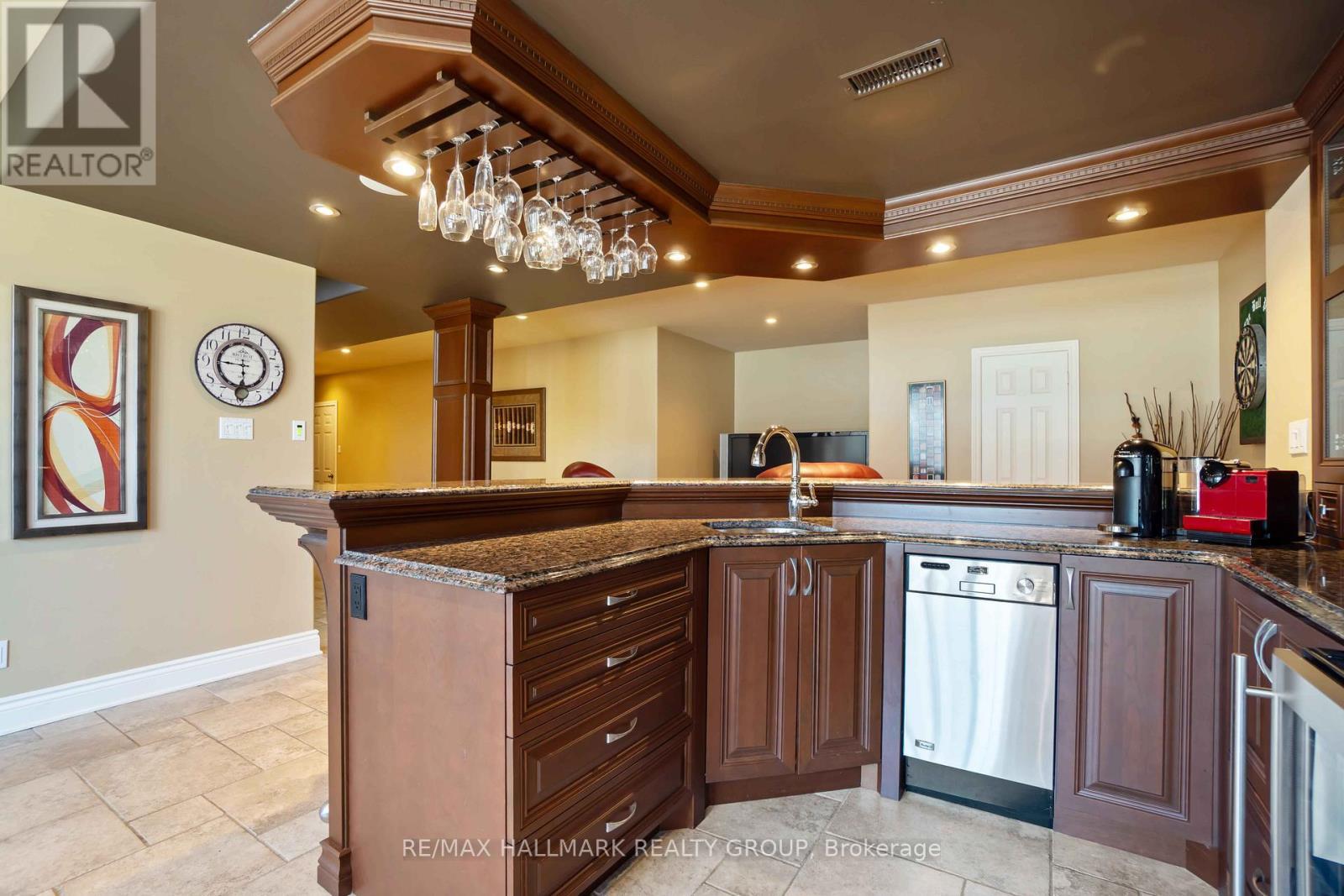 137 Goodman Drive, Ottawa, ON - Indoor Photo Showing Other Room