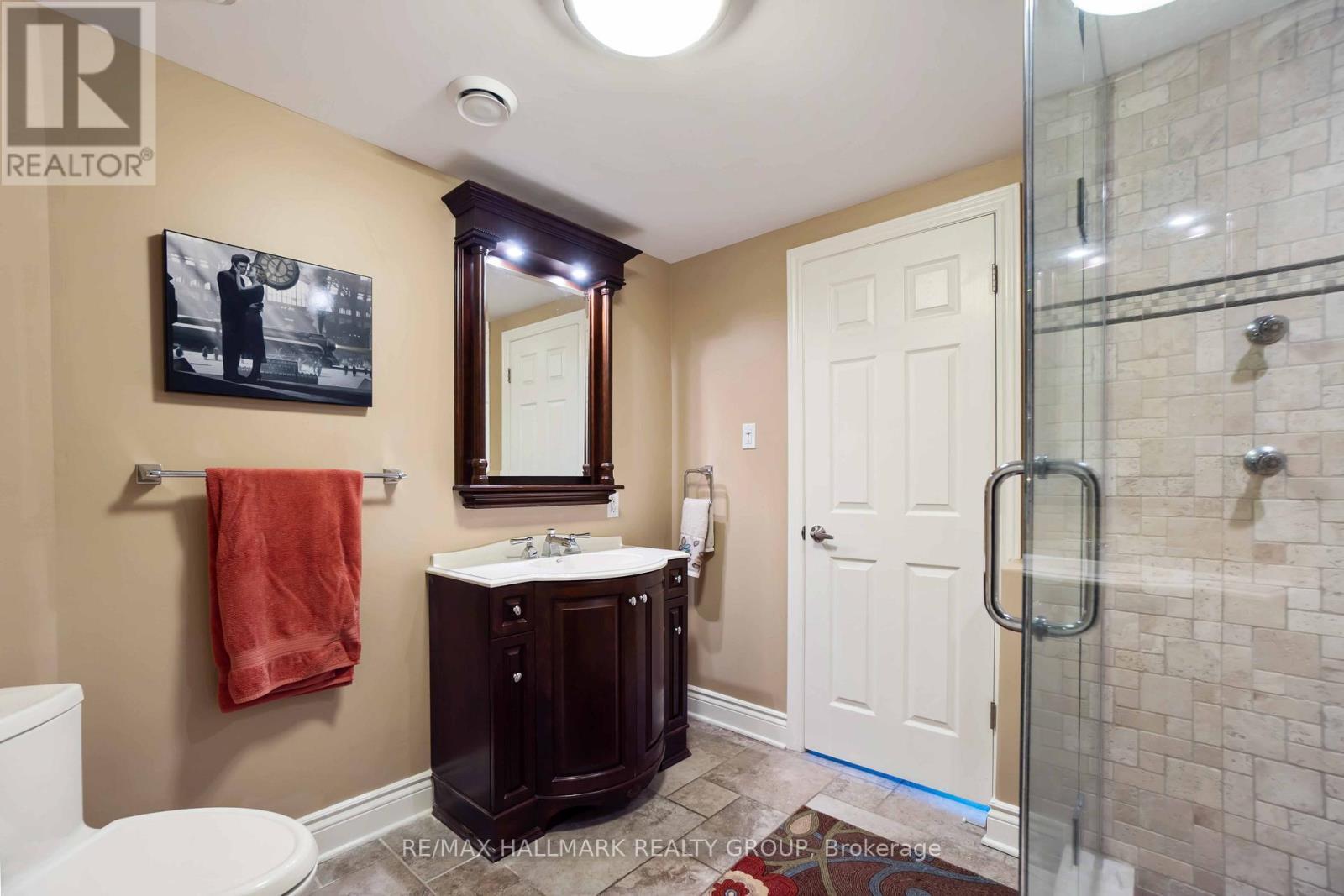 137 Goodman Drive, Ottawa, ON - Indoor Photo Showing Bathroom