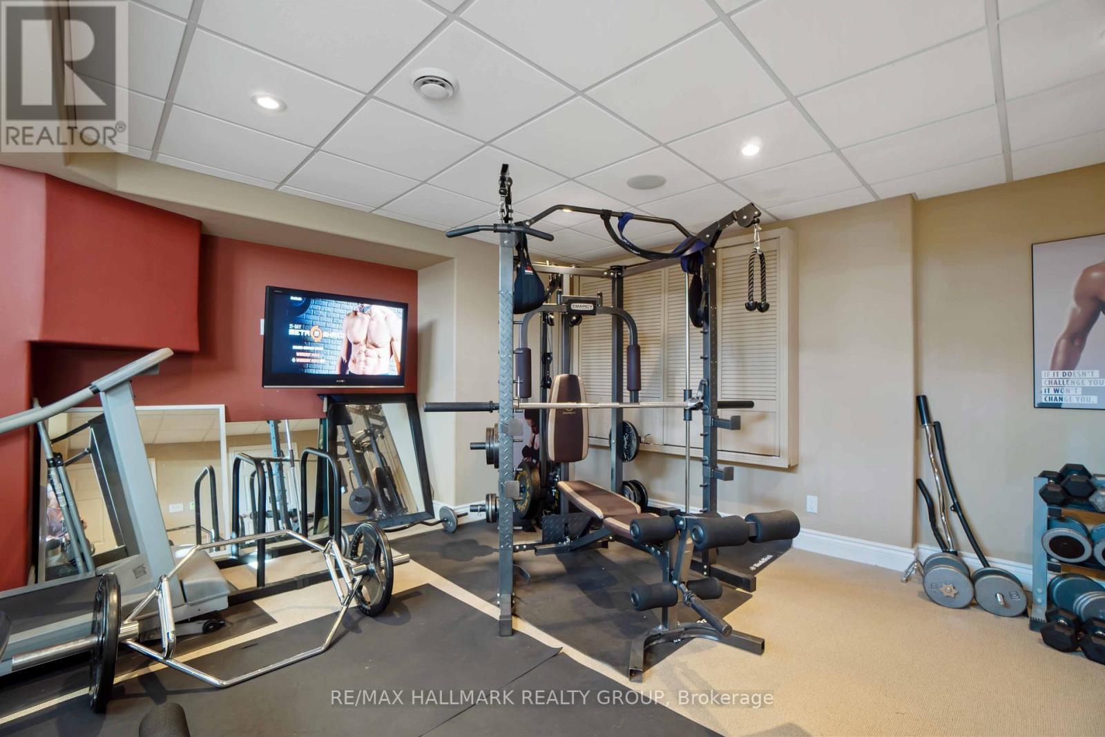 137 Goodman Drive, Ottawa, ON - Indoor Photo Showing Gym Room