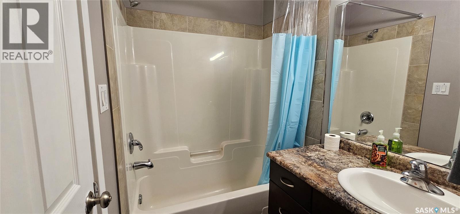 317 Burrows Avenue W, Melfort, SK - Indoor Photo Showing Bathroom