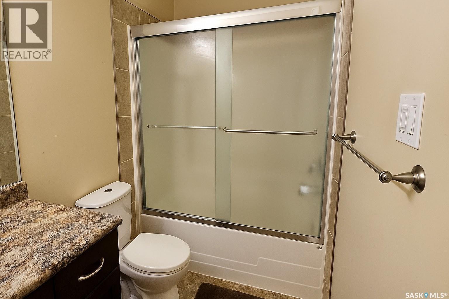 317 Burrows Avenue W, Melfort, SK - Indoor Photo Showing Bathroom