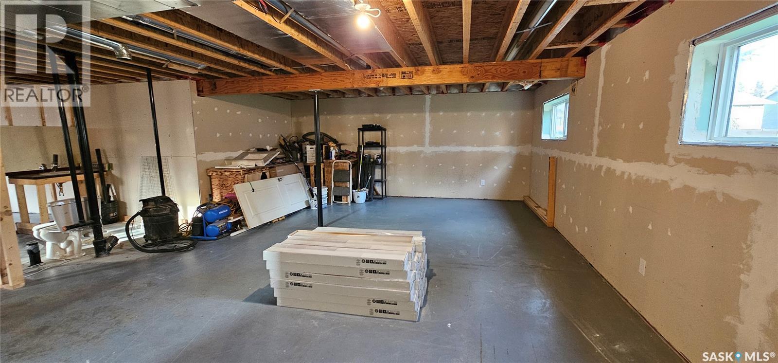 317 Burrows Avenue W, Melfort, SK - Indoor Photo Showing Basement