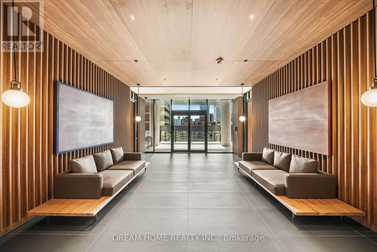 1413 - 55 Charles Street, Toronto, ON - Indoor