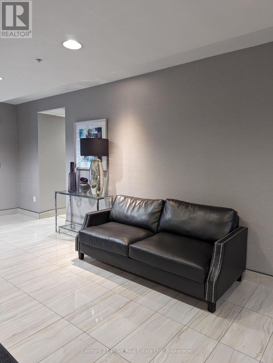 106 - 85 Robinson Street, Hamilton (Durand), ON - Indoor