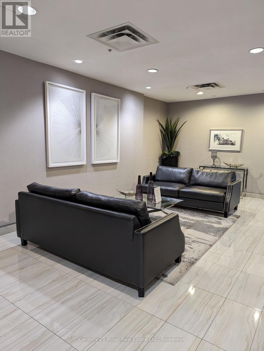 106 - 85 Robinson Street, Hamilton (Durand), ON - Indoor Photo Showing Other Room