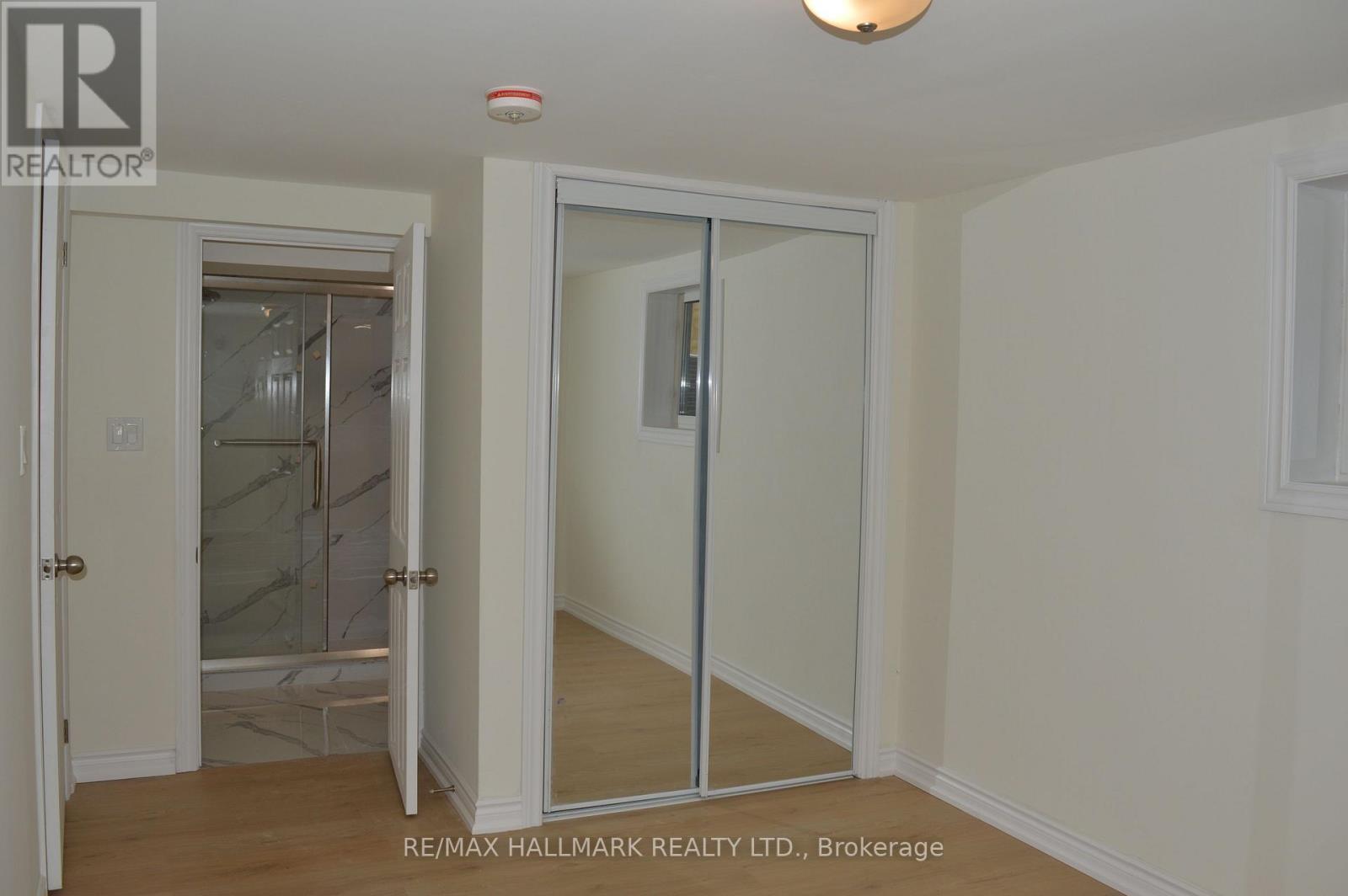 Ensuit- Master Bedroom - Lower - 10 Johnson Road, Aurora, ON - Indoor Photo Showing Other Room