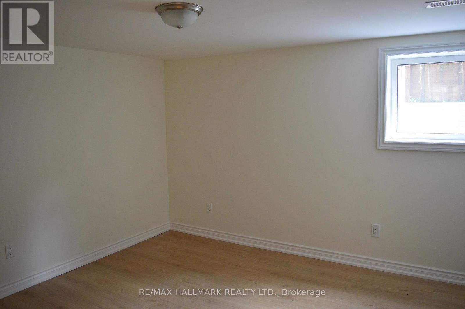 Lower - 10 Johnson Road, Aurora, ON - Indoor Photo Showing Other Room