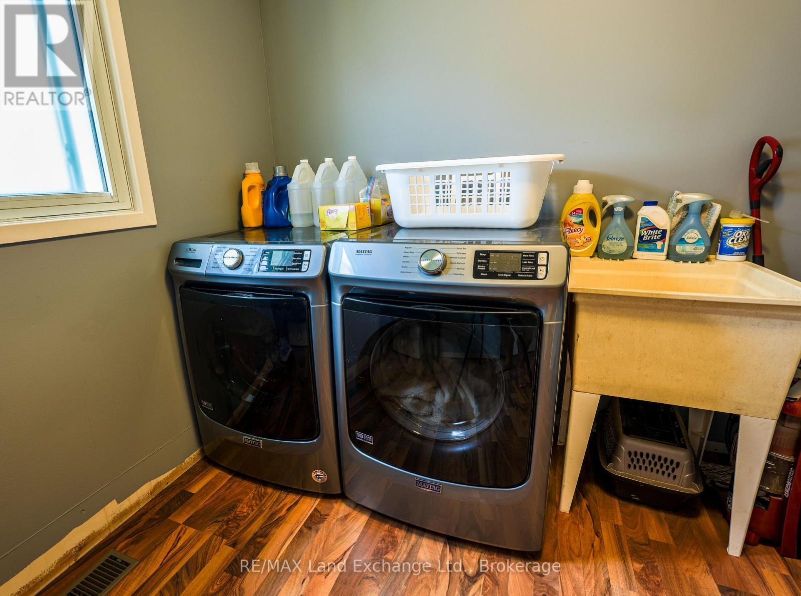 824 Andrew Malcolm Drive, Kincardine, ON - Indoor Photo Showing Laundry Room