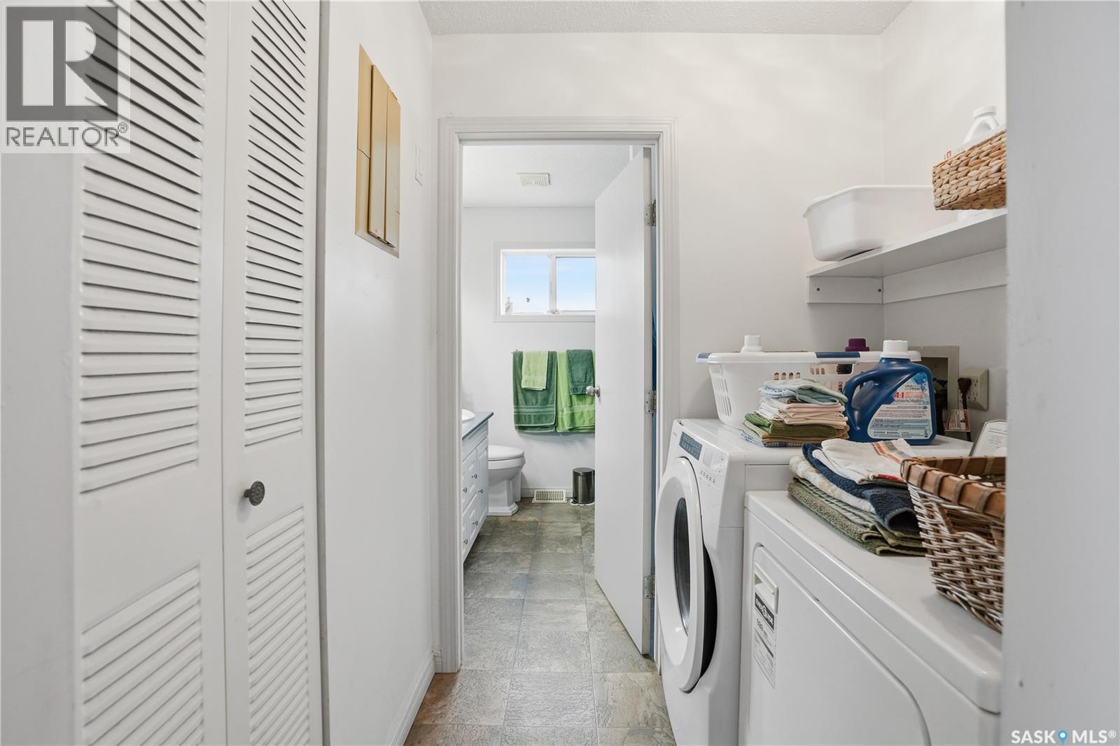 101 3Rd Avenue S, Maymont, SK - Indoor Photo Showing Laundry Room