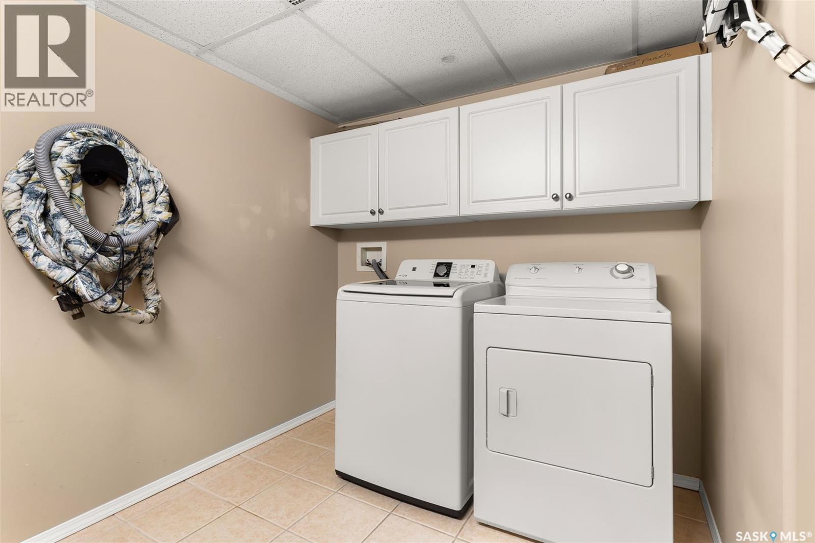 323 2330 Hamilton Street, Regina, SK - Indoor Photo Showing Laundry Room