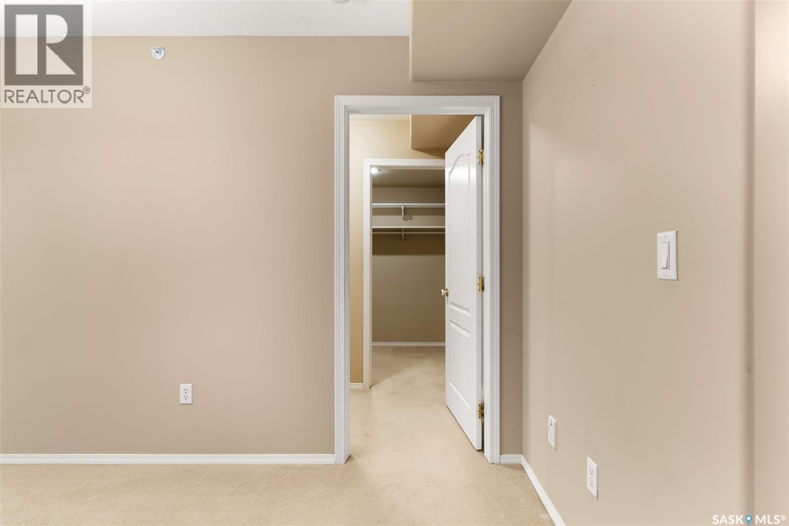 323 2330 Hamilton Street, Regina, SK - Indoor Photo Showing Other Room