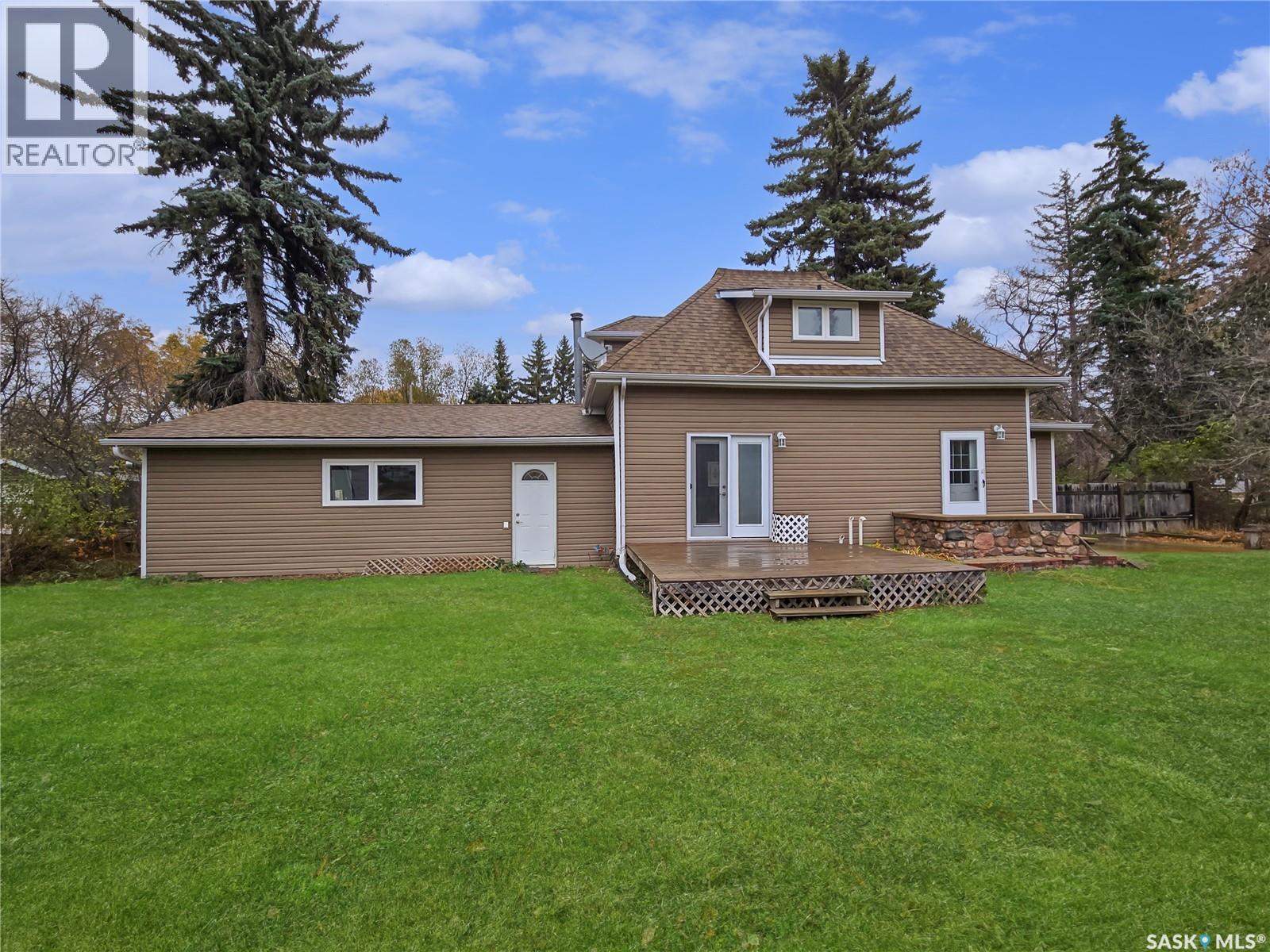 304 Eberts Street, Indian Head, SK - Outdoor