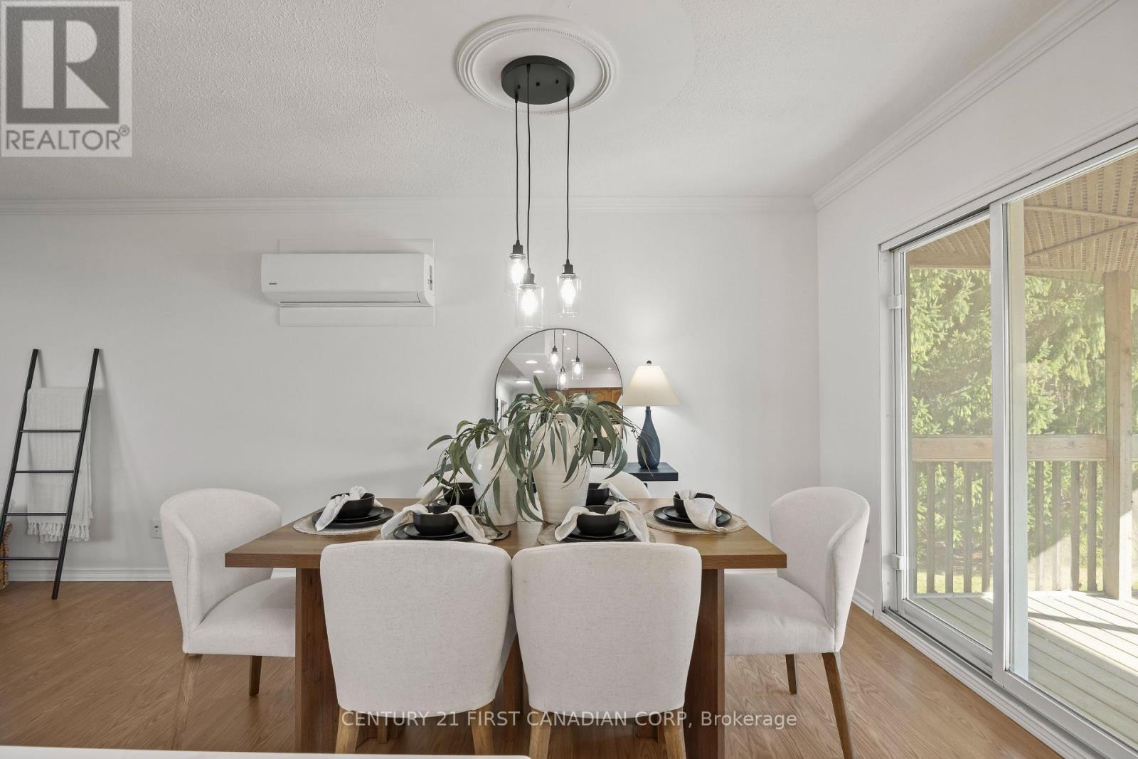 70986 B Line, South Huron (Stephen), ON - Indoor Photo Showing Dining Room