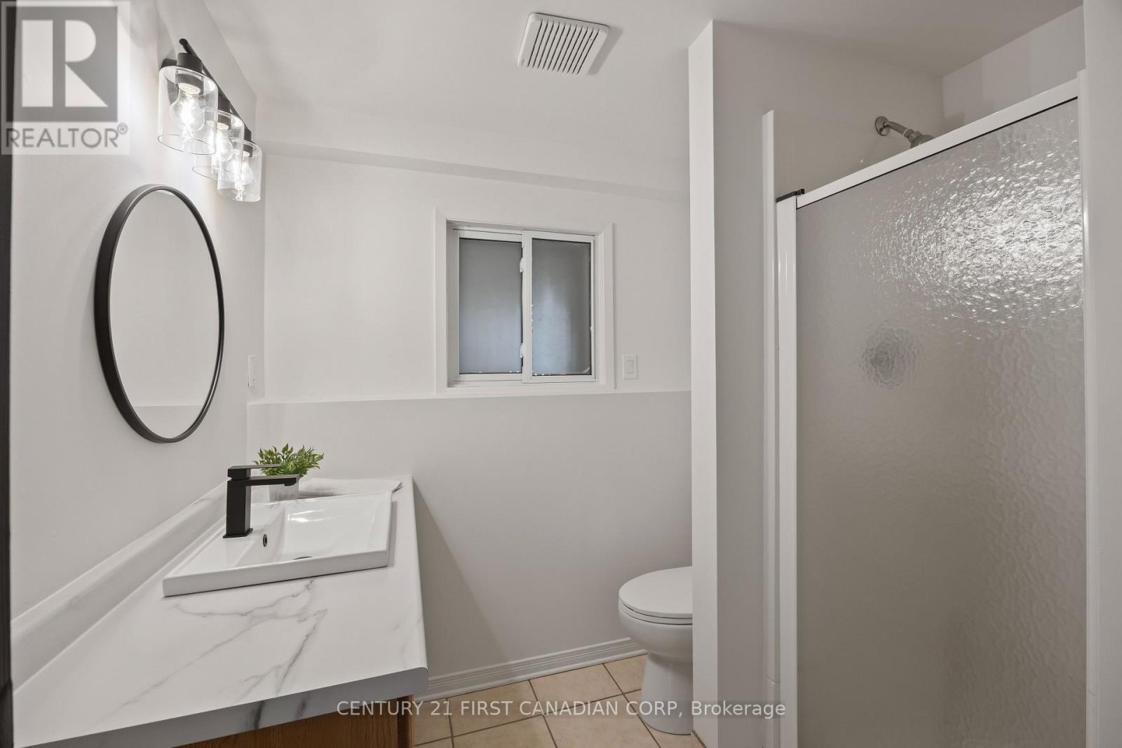 70986 B Line, South Huron (Stephen), ON - Indoor Photo Showing Bathroom