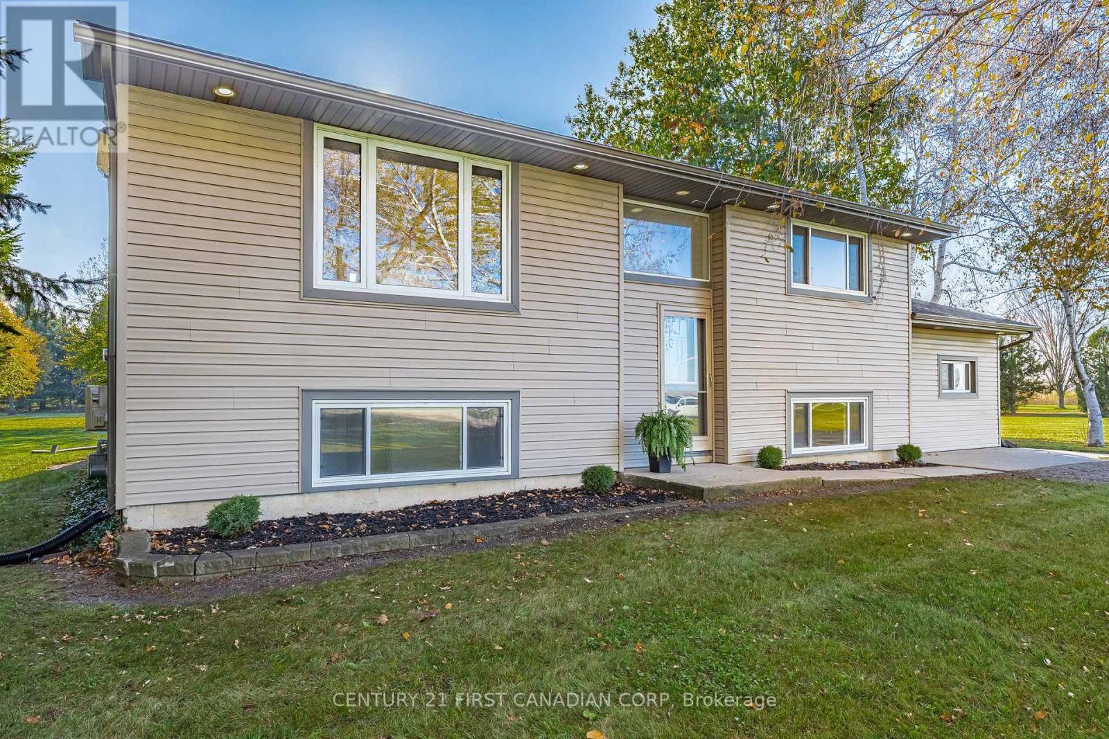 70986 B Line, South Huron (Stephen), ON - Outdoor