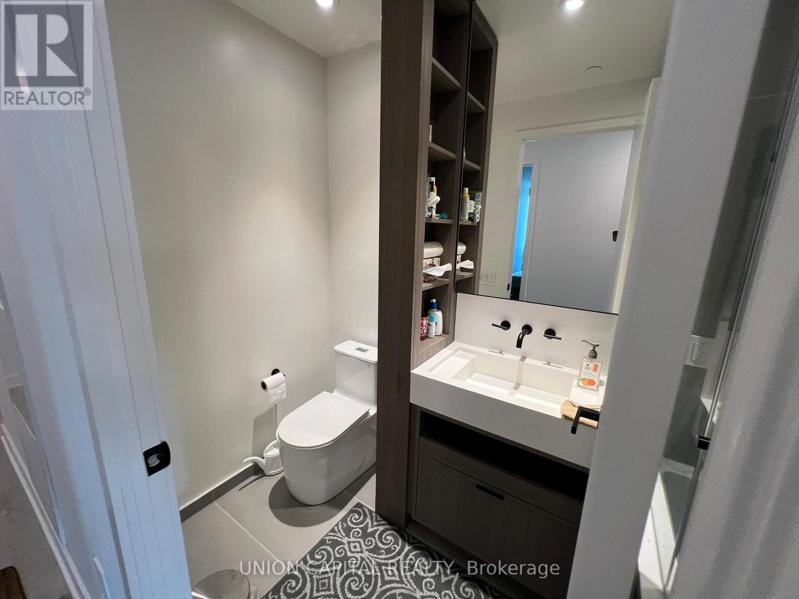 1406 - 55 Charles Street, Toronto, ON - Indoor Photo Showing Bathroom