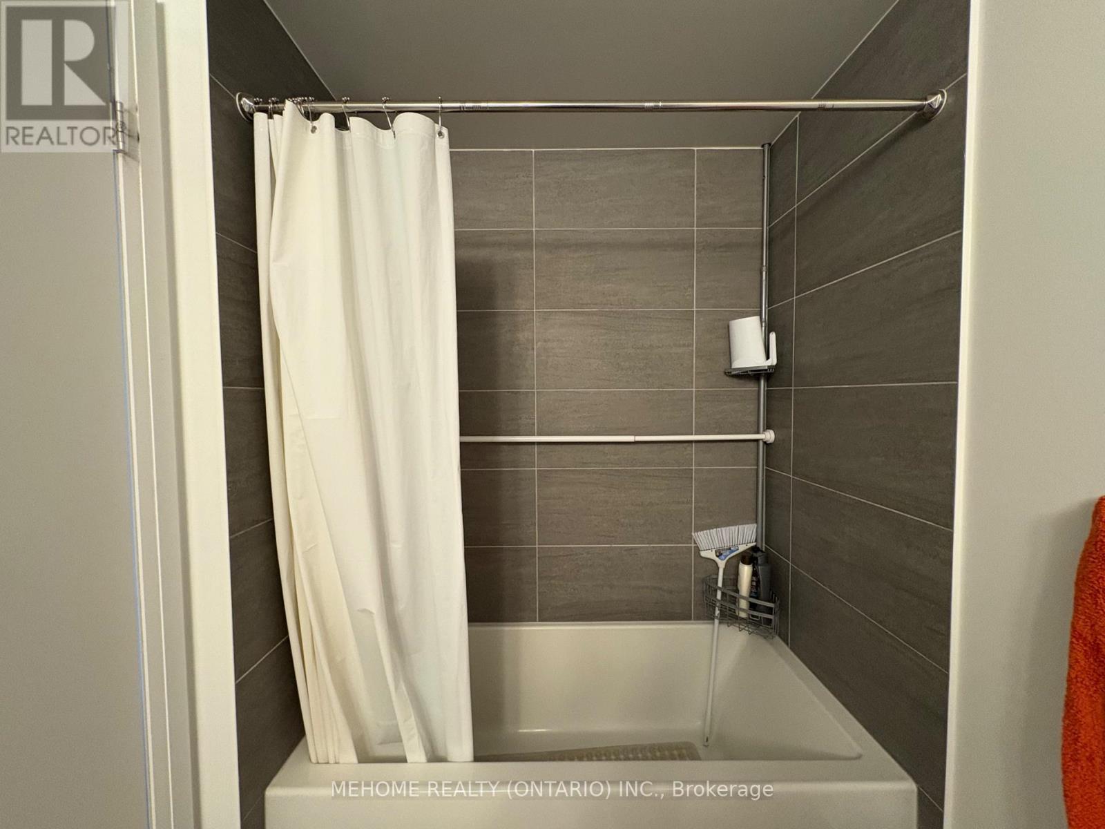 3609 - 77 Mutual Street, Toronto, ON - Indoor Photo Showing Bathroom
