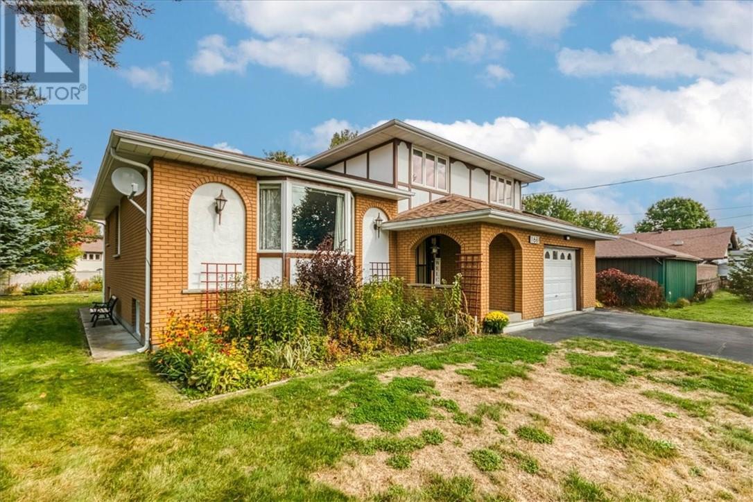 1688 Richard Street, Val Caron, ON - Outdoor