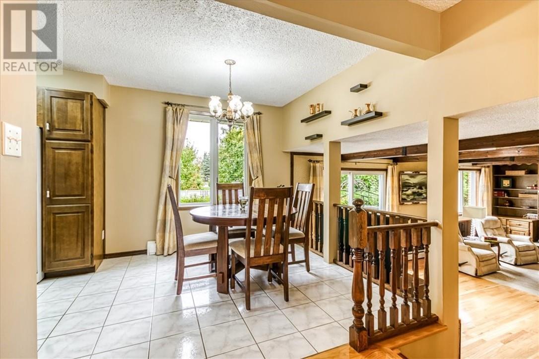 1688 Richard Street, Val Caron, ON - Indoor Photo Showing Dining Room