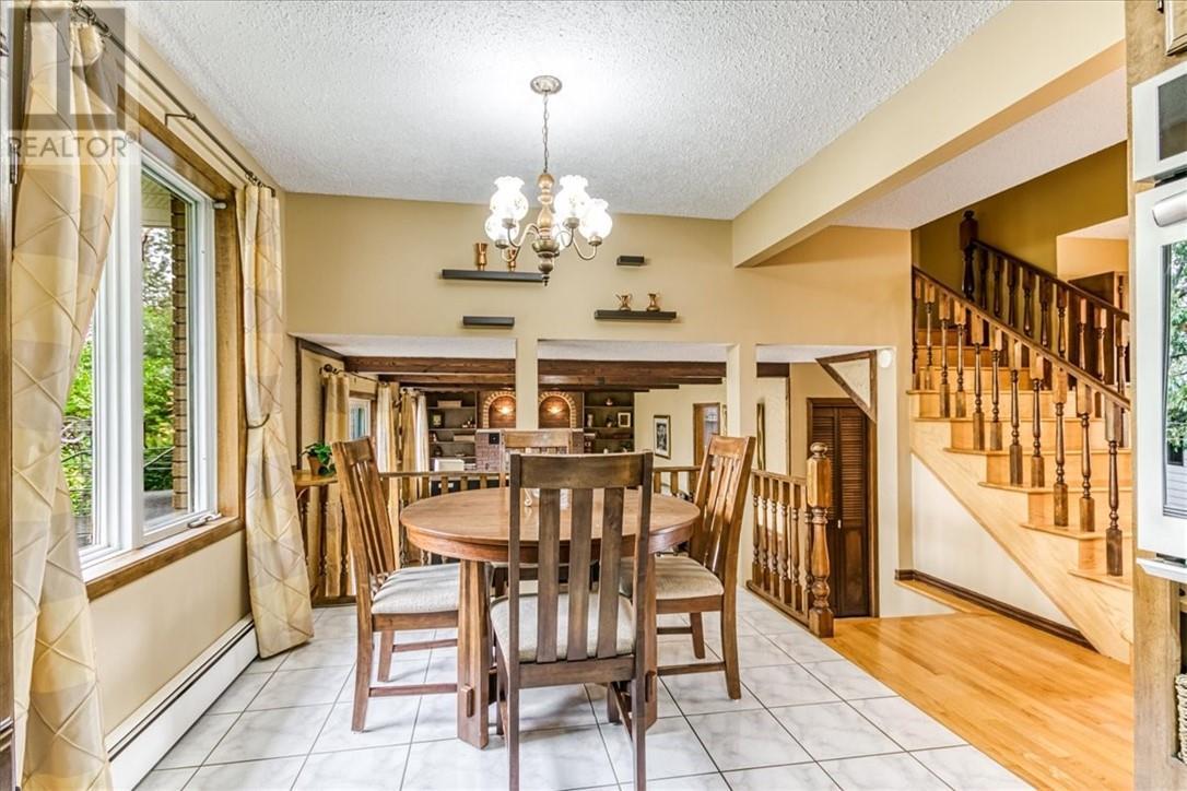 1688 Richard Street, Val Caron, ON - Indoor Photo Showing Dining Room