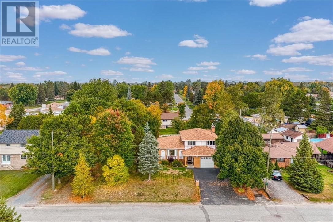 1688 Richard Street, Val Caron, ON - Outdoor With View