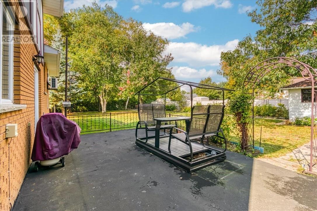 1688 Richard Street, Val Caron, ON - Outdoor