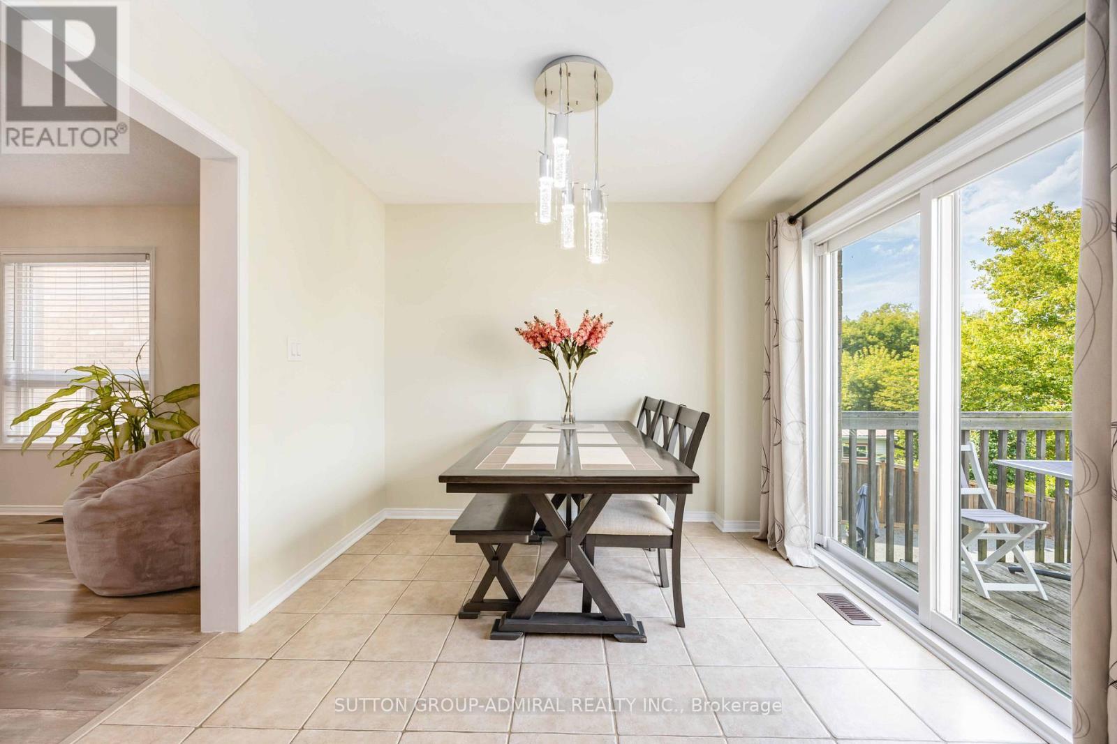 135 Armstrong Crescent, Bradford West Gwillimbury, ON - Indoor Photo Showing Other Room