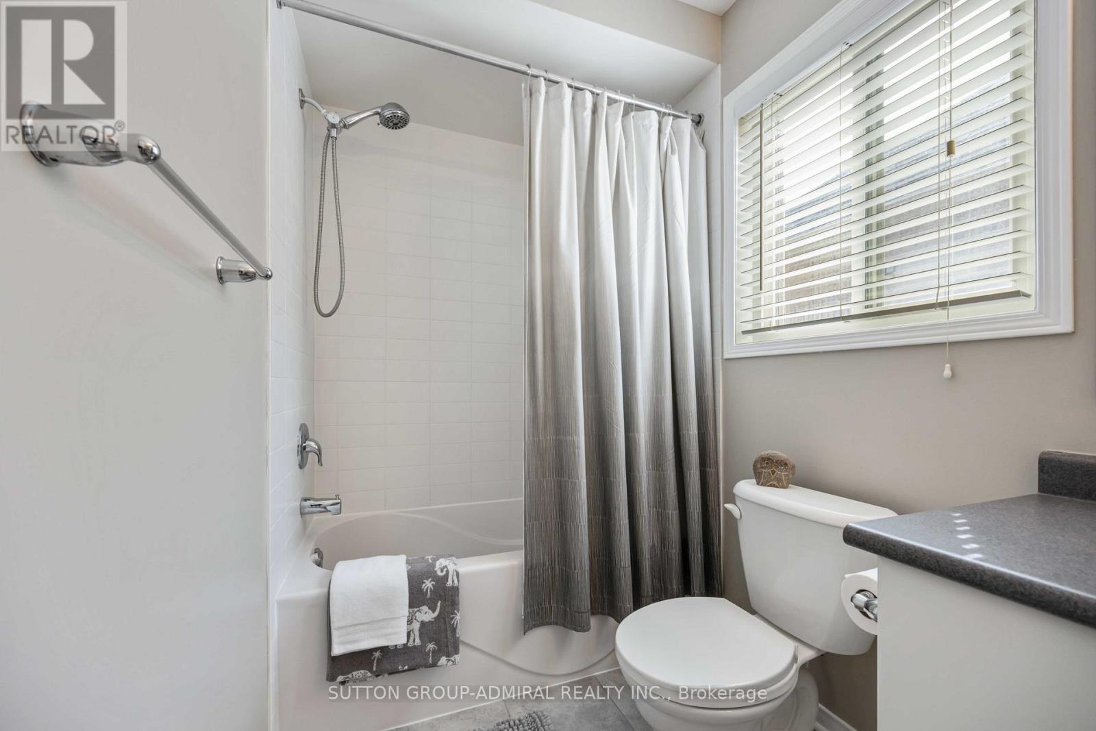 135 Armstrong Crescent, Bradford West Gwillimbury, ON - Indoor Photo Showing Bathroom