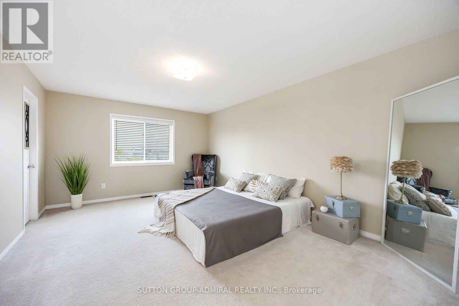 135 Armstrong Crescent, Bradford West Gwillimbury, ON - Indoor Photo Showing Bedroom