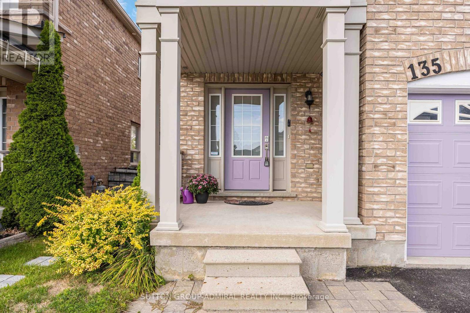 135 Armstrong Crescent, Bradford West Gwillimbury, ON - Outdoor