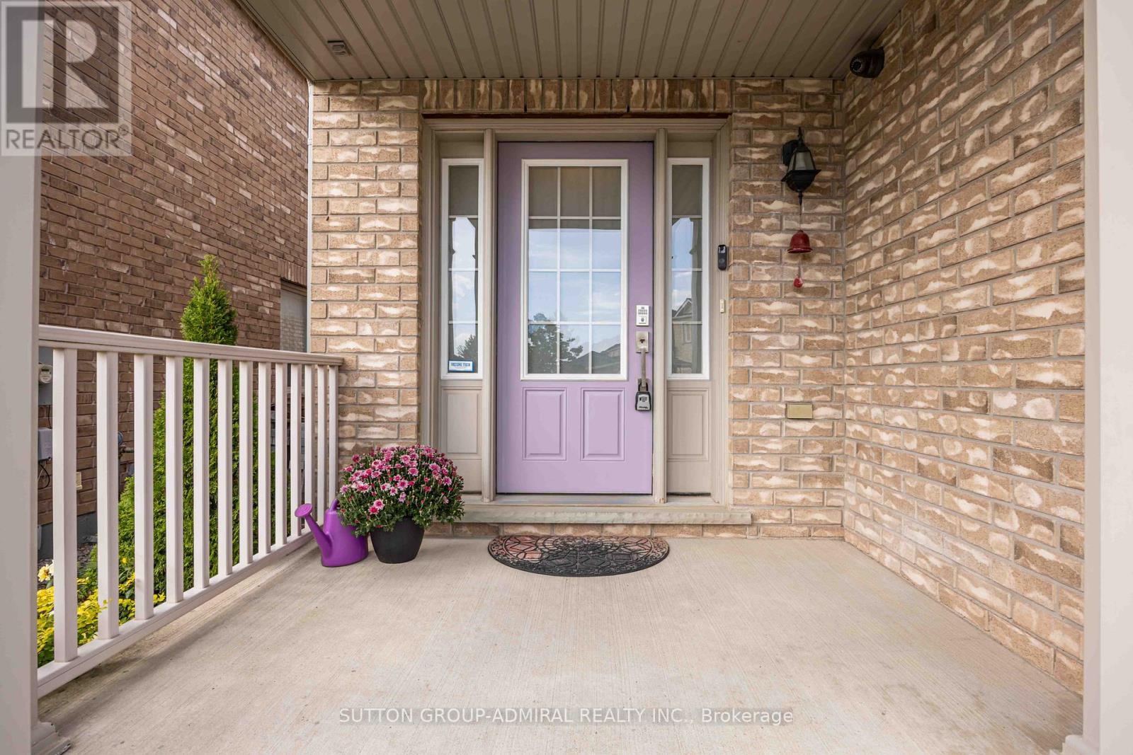 135 Armstrong Crescent, Bradford West Gwillimbury, ON - Outdoor With Exterior