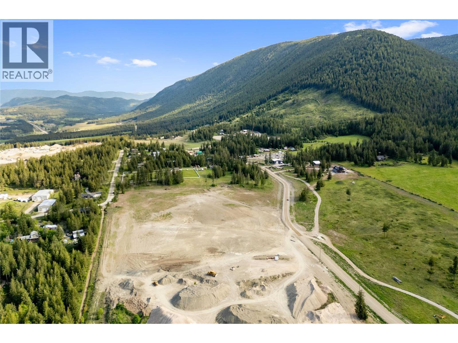 3694 Ford Road, Tappen, BC