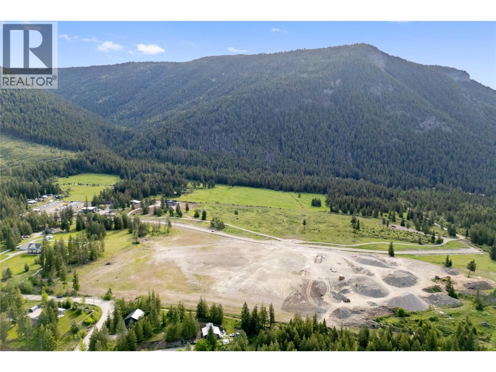 3694 Ford Road, Tappen, BC