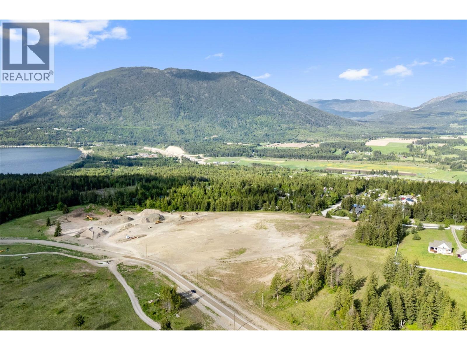 3694 Ford Road, Tappen, BC