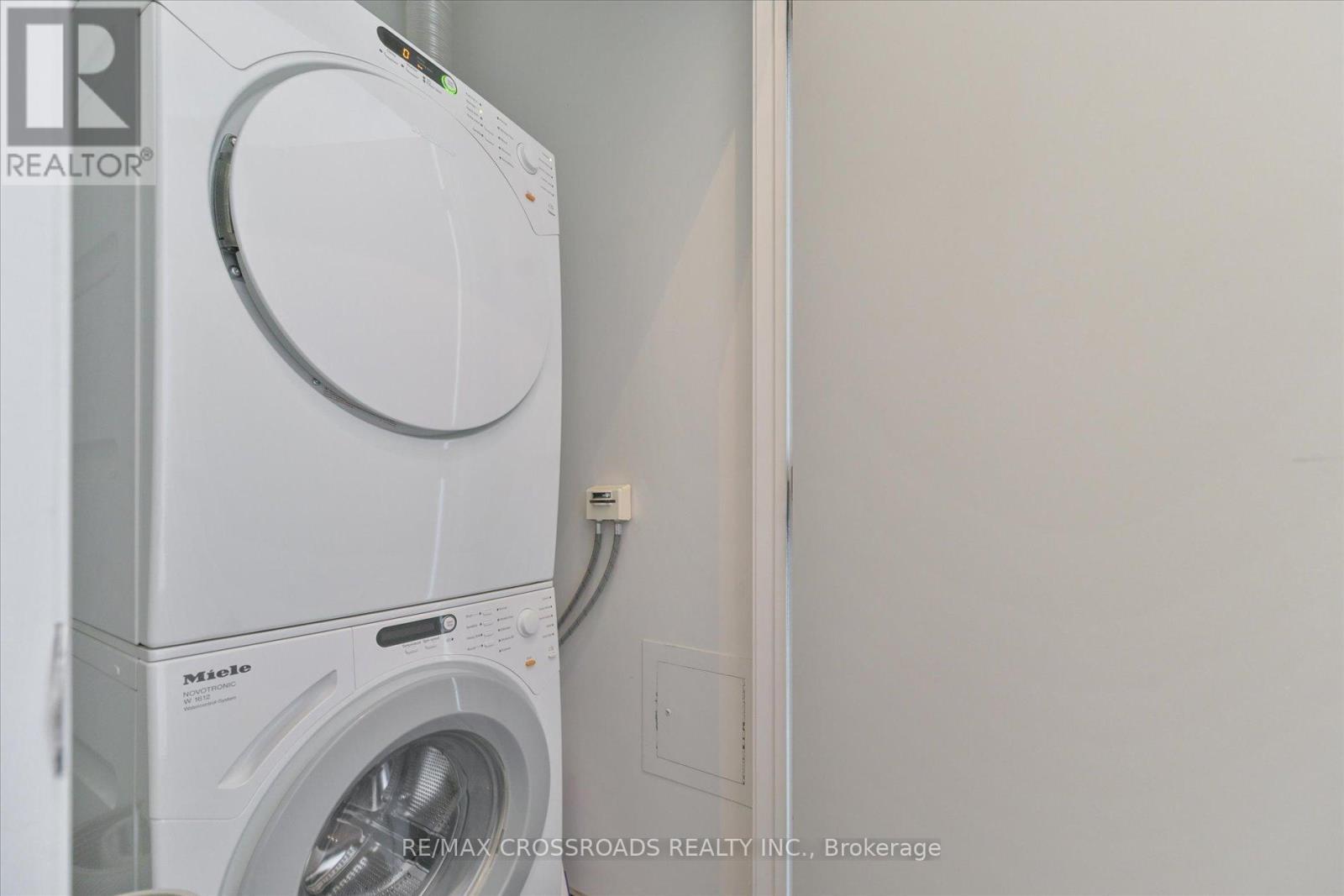 4103 - 80 John Street, Toronto, ON - Indoor Photo Showing Laundry Room