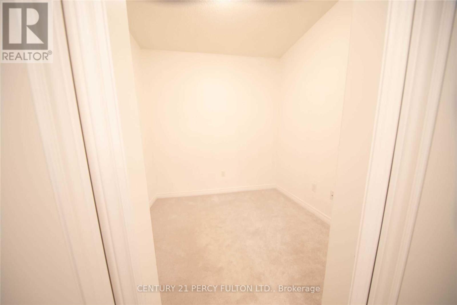 417 - 39 New Delhi Drive, Markham, ON - Indoor Photo Showing Other Room