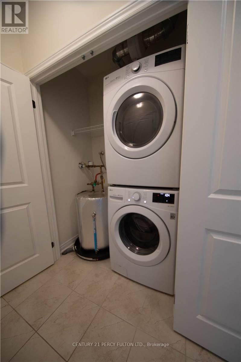 417 - 39 New Delhi Drive, Markham, ON - Indoor Photo Showing Laundry Room
