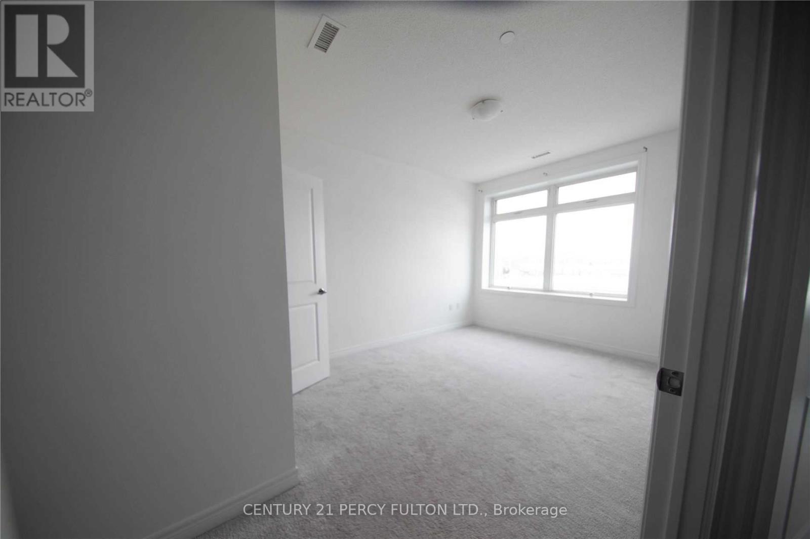 417 - 39 New Delhi Drive, Markham, ON - Indoor Photo Showing Other Room