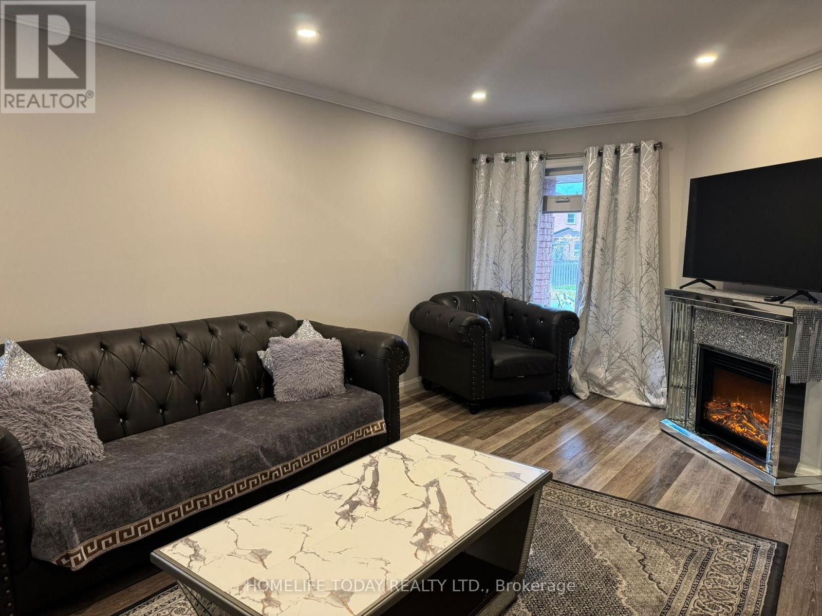 13 Prestonway Drive, Clarington, ON - Indoor With Fireplace