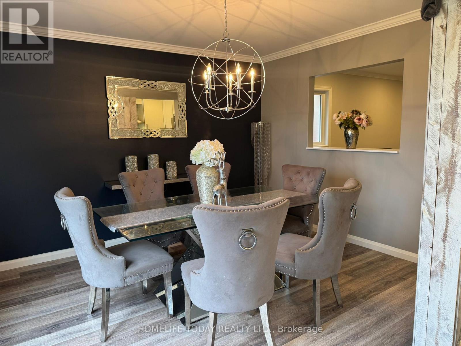13 Prestonway Drive, Clarington, ON - Indoor Photo Showing Dining Room