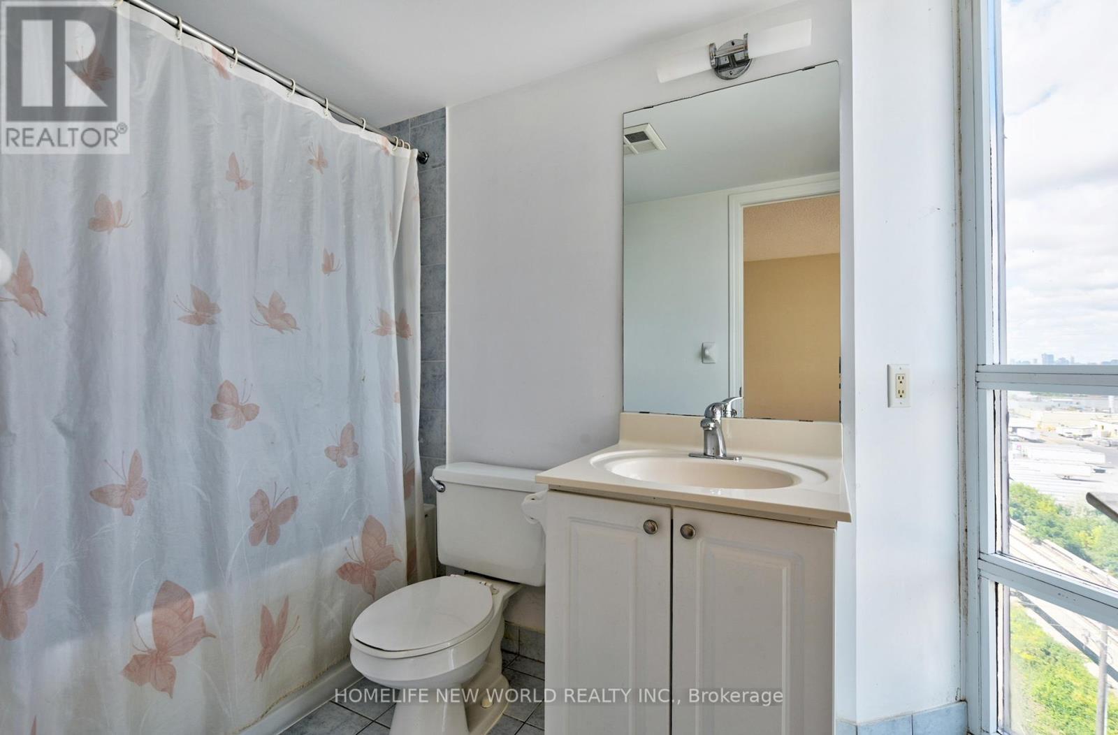 1105 - 83 Borough Drive, Toronto, ON - Indoor Photo Showing Bathroom