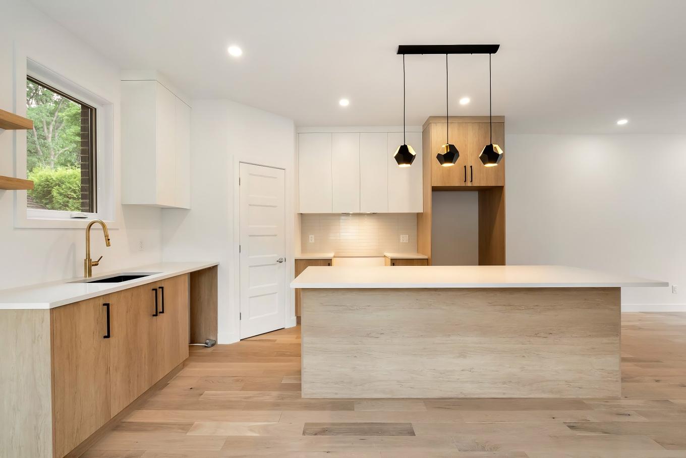 Kitchen - 9320 Av. Becquet, Québec (La Haute-Saint-Charles), QC - Indoor Photo Showing Kitchen