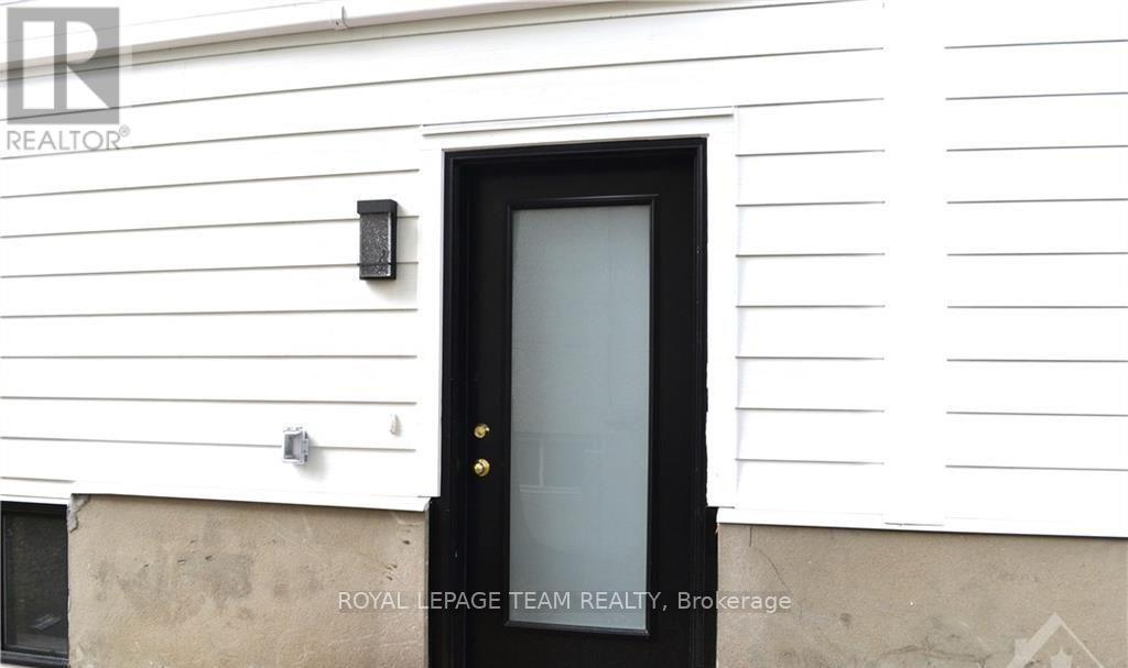 3 - 503 Athlone Avenue, Ottawa, ON