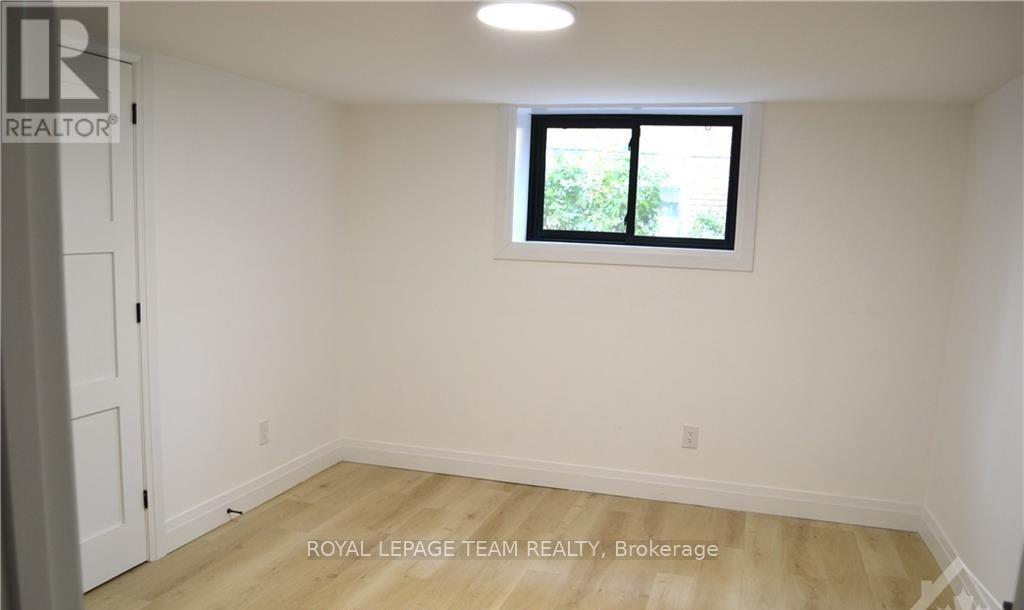 3 - 503 Athlone Avenue, Ottawa, ON