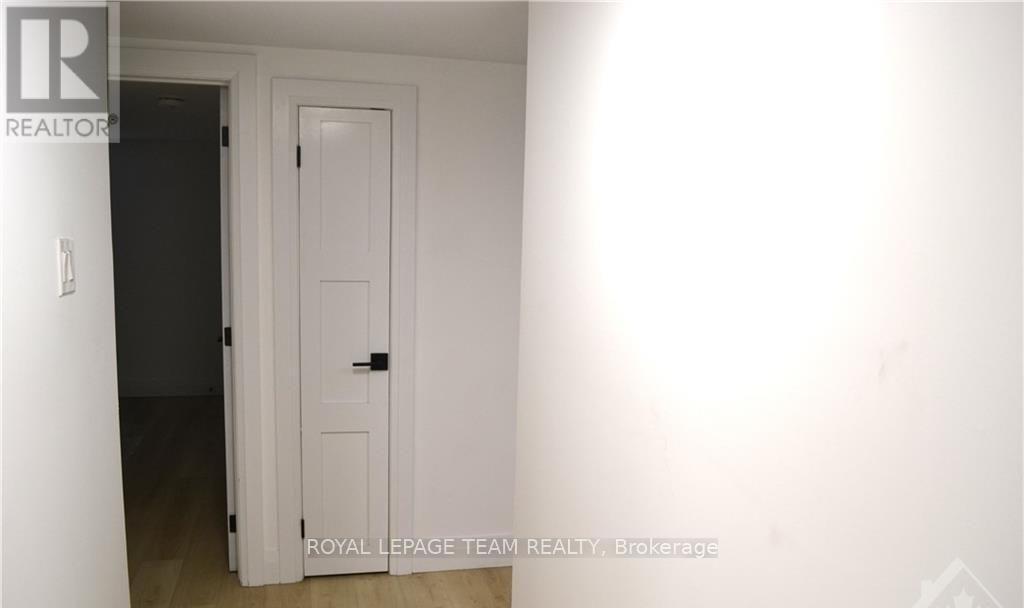 3 - 503 Athlone Avenue, Ottawa, ON