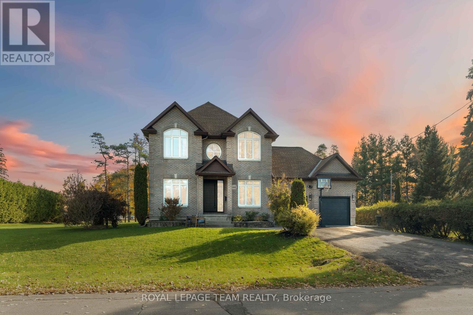 1466 Rhea Place, Ottawa, ON - Outdoor With Facade