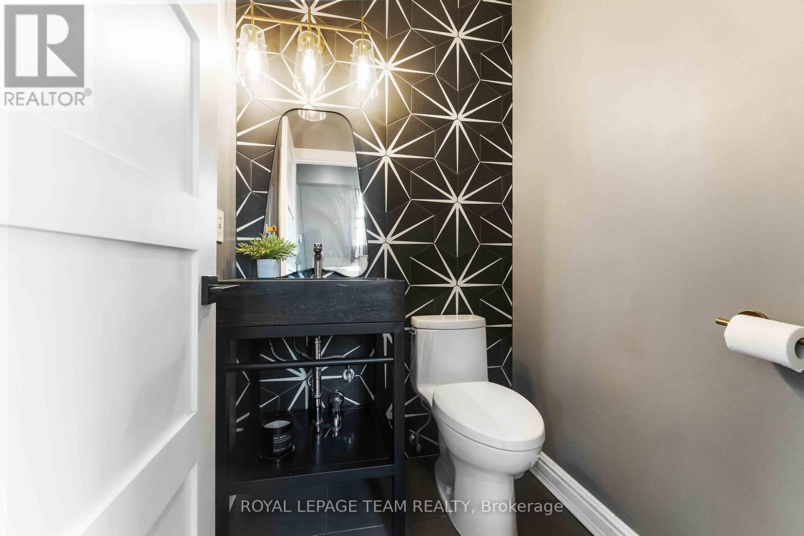 1466 Rhea Place, Ottawa, ON - Indoor Photo Showing Bathroom