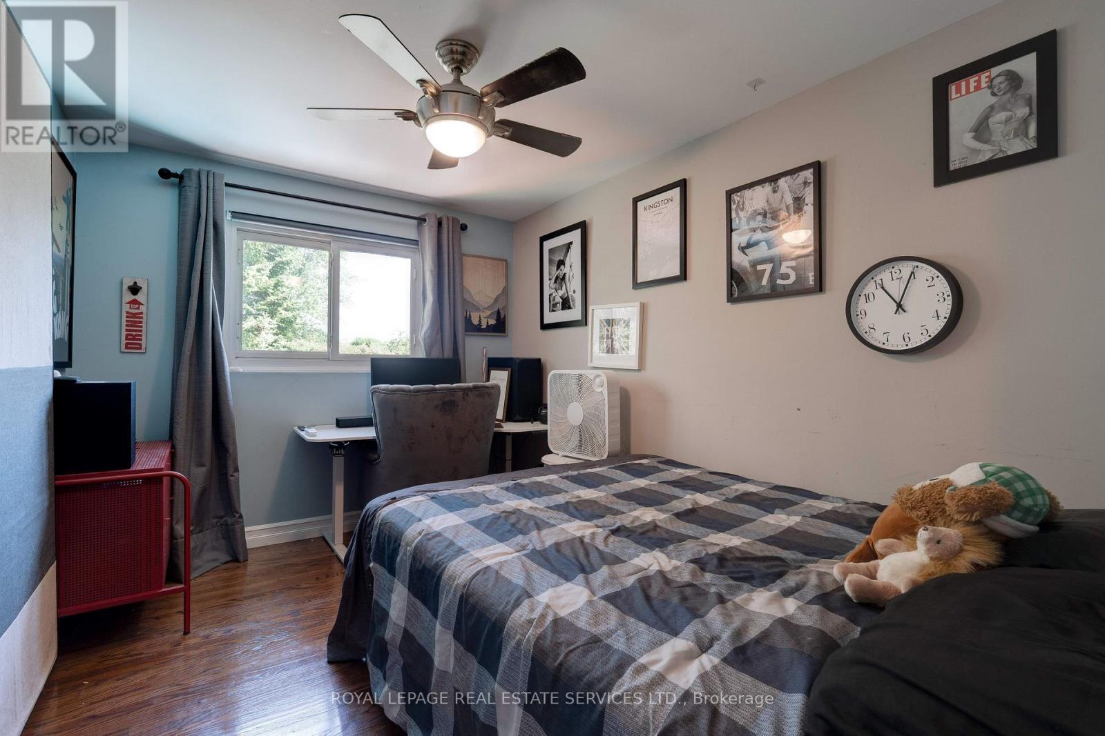 297 Sunset Drive, Oakville, ON - Indoor Photo Showing Bedroom